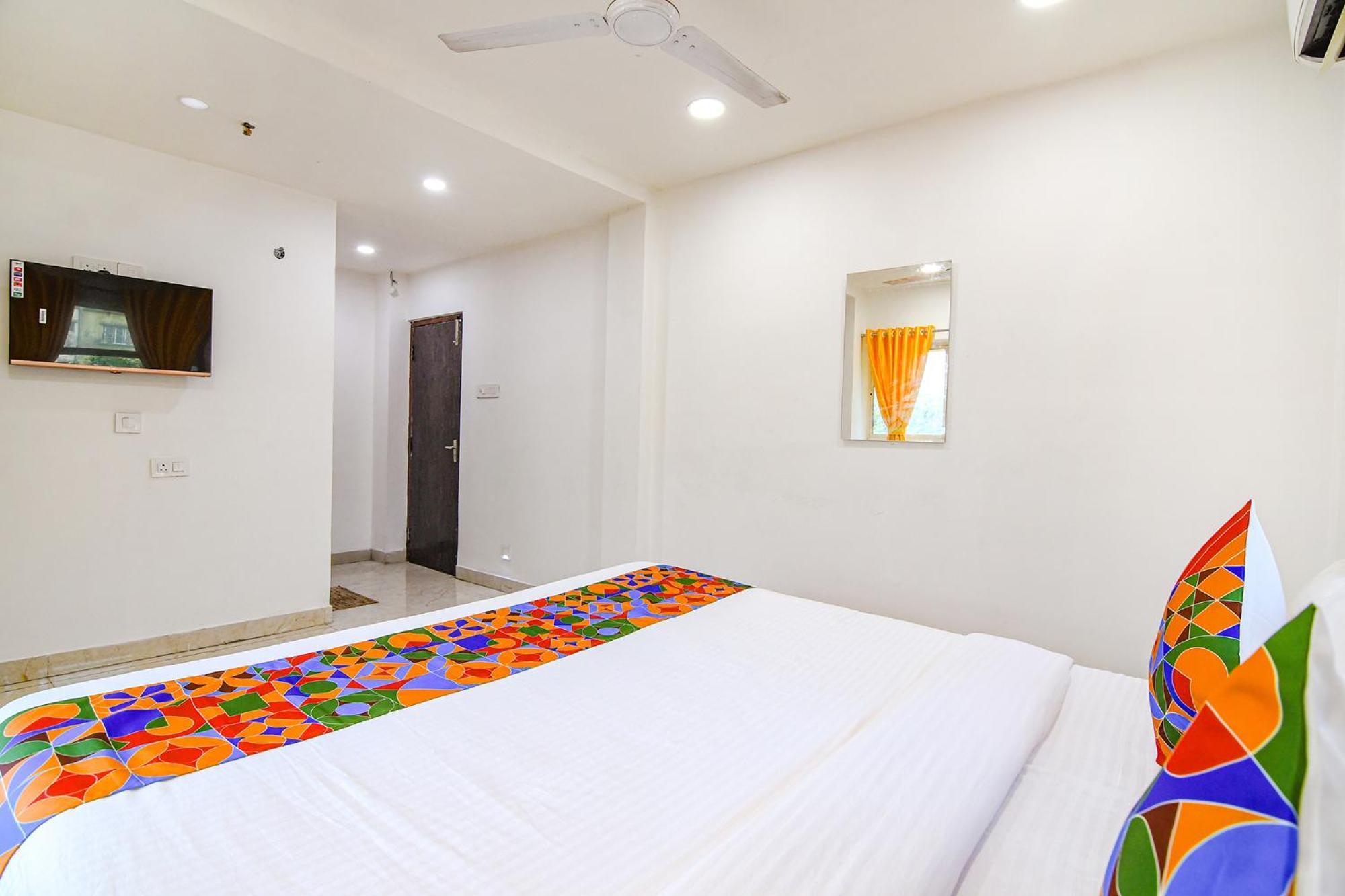 Fabhotel Grand Hazra Inn - Nr Ballygunge Station Kolkata Eksteriør bilde