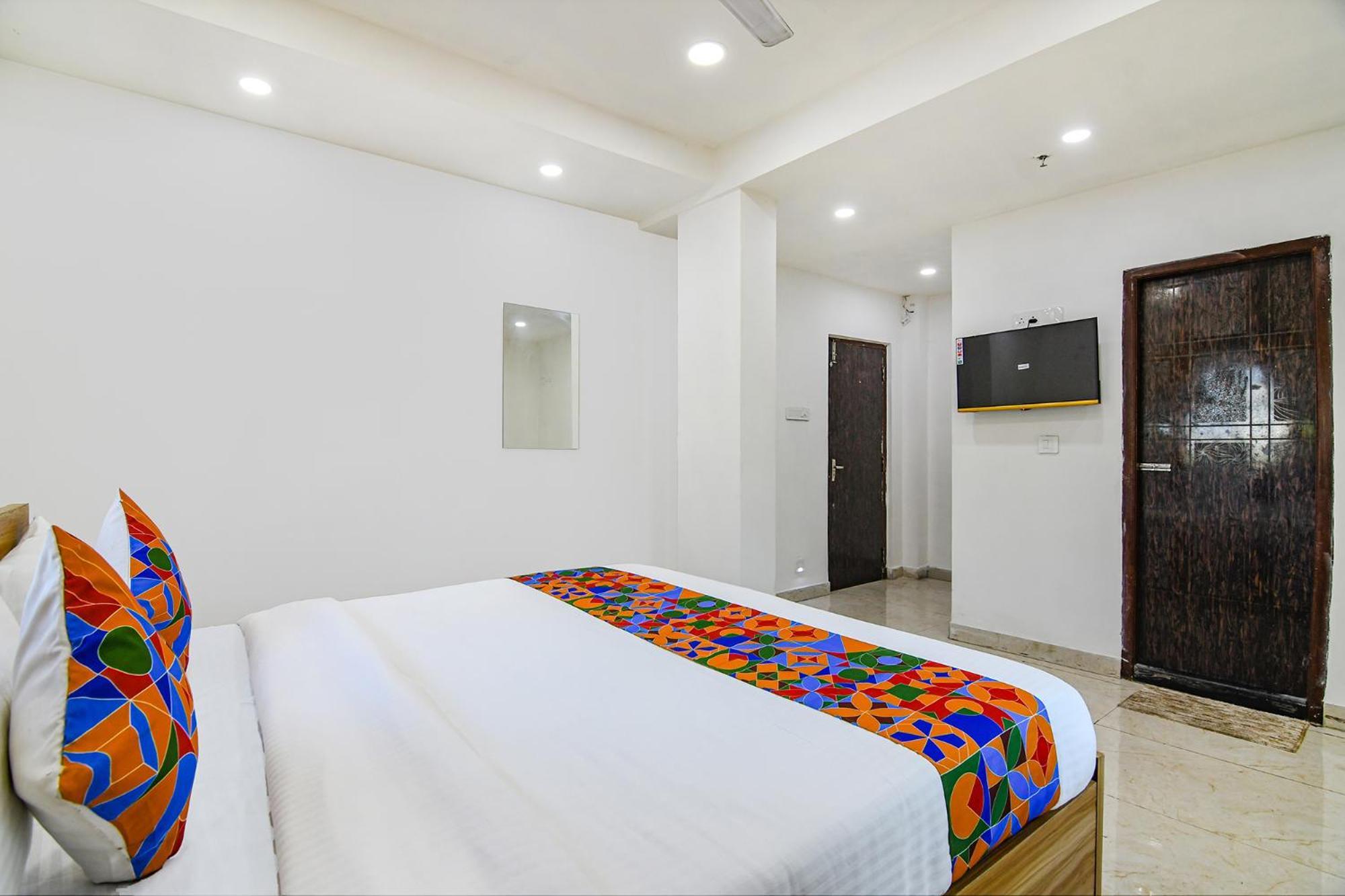 Fabhotel Grand Hazra Inn - Nr Ballygunge Station Kolkata Eksteriør bilde
