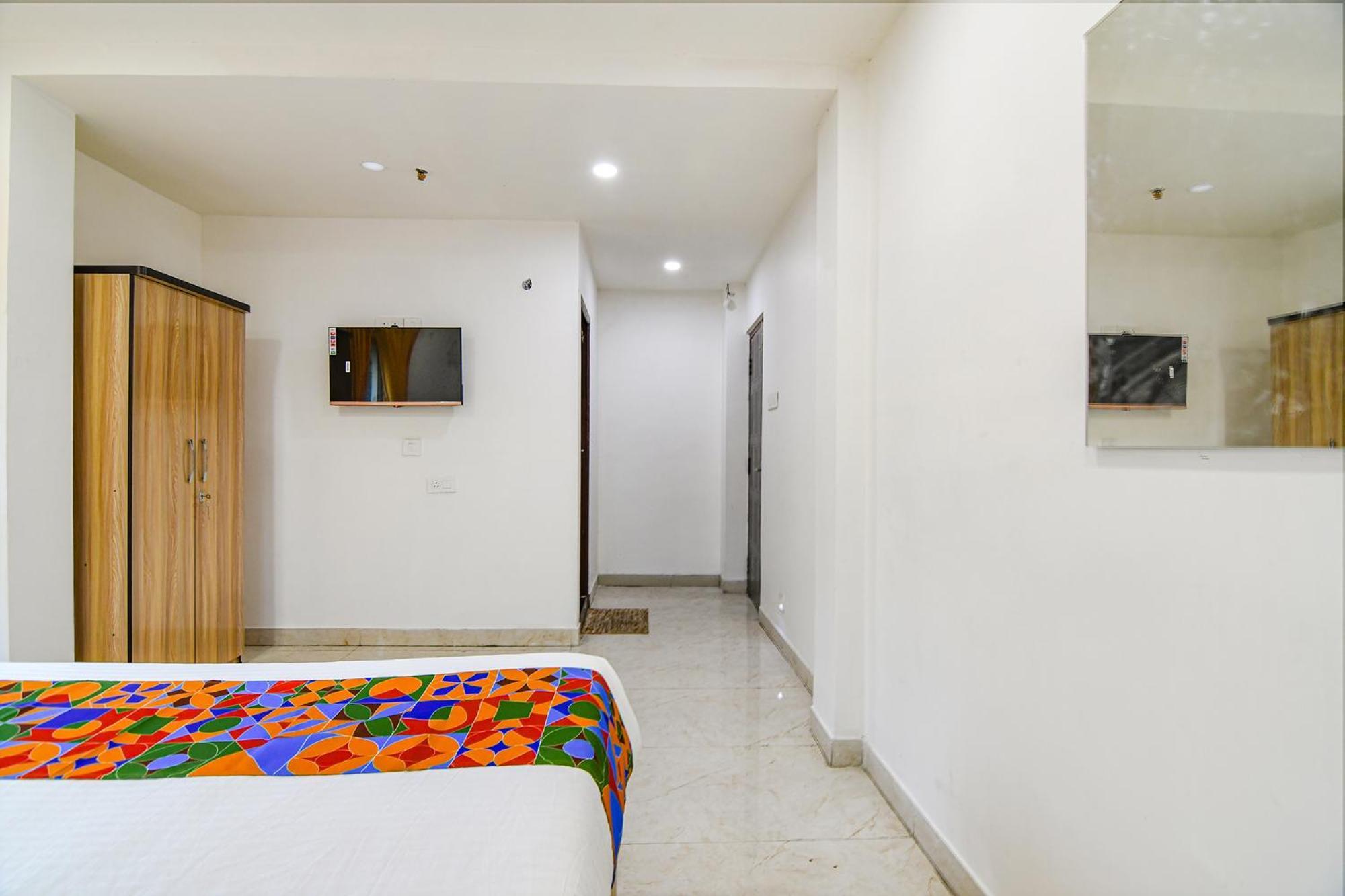 Fabhotel Grand Hazra Inn - Nr Ballygunge Station Kolkata Eksteriør bilde